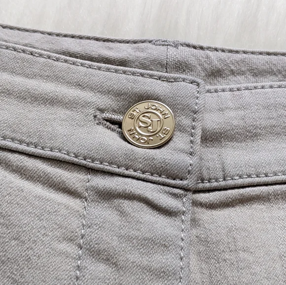 St. John Light Gray Straight Leg Cropped Jeans | Size 4 - Picture 8 of 9